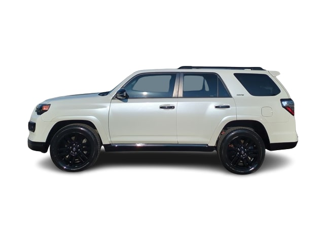 Thumbnail: 2021 Toyota 4Runner - 3