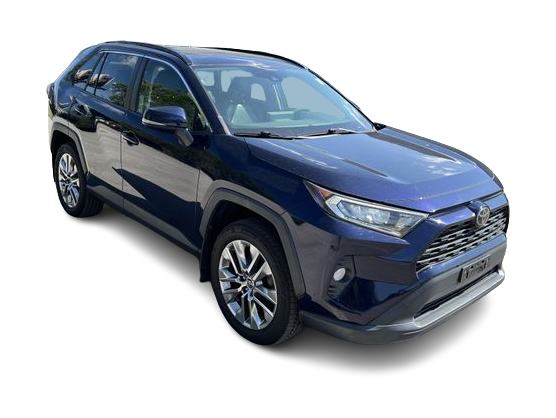 Thumbnail: 2019 Toyota RAV4 - 17