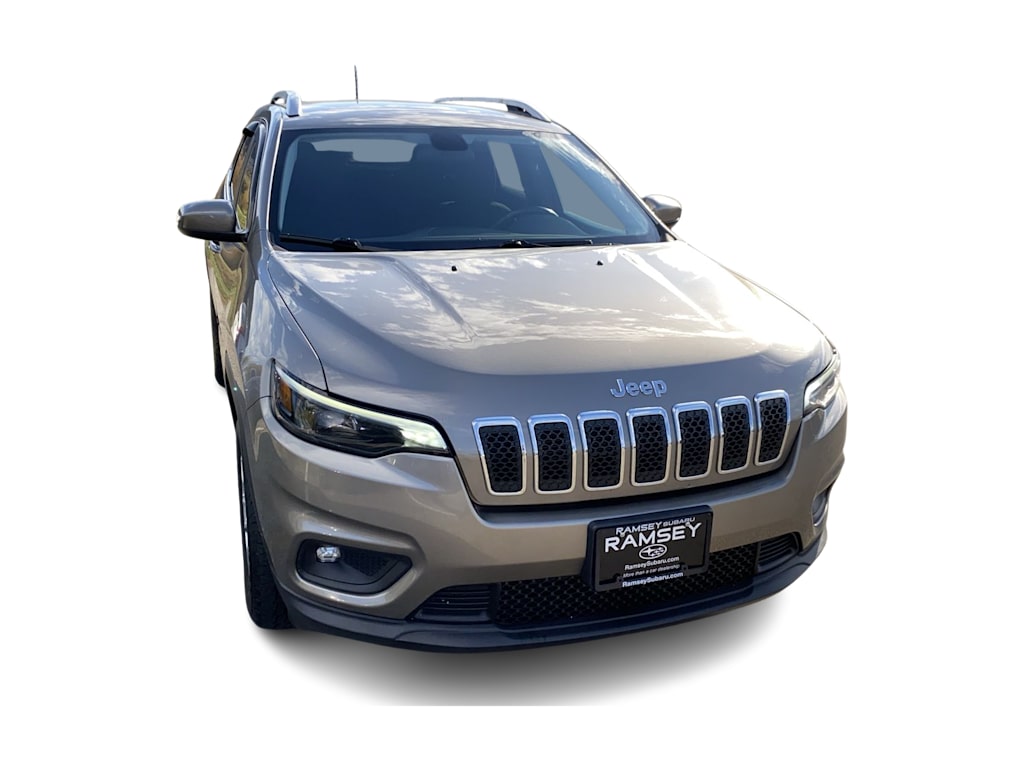 Thumbnail: 2019 Jeep Cherokee - 22