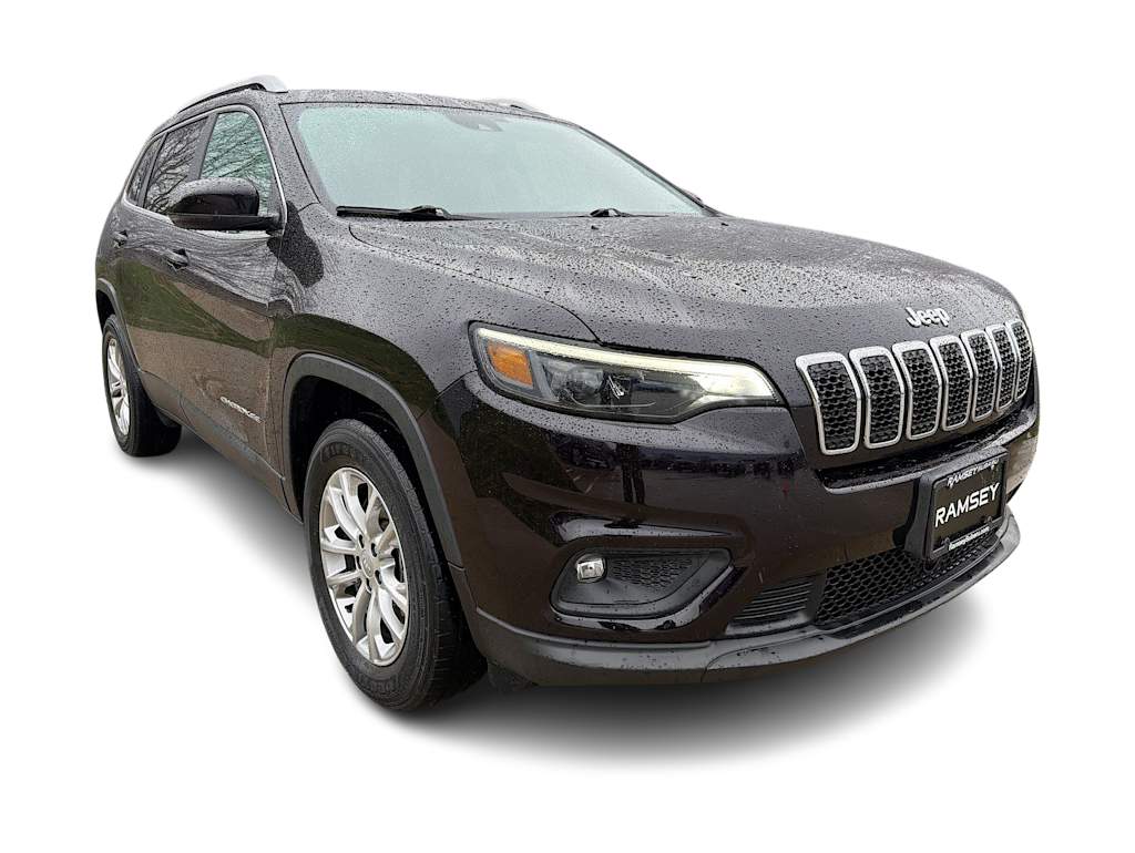 Thumbnail: 2021 Jeep Cherokee - 21