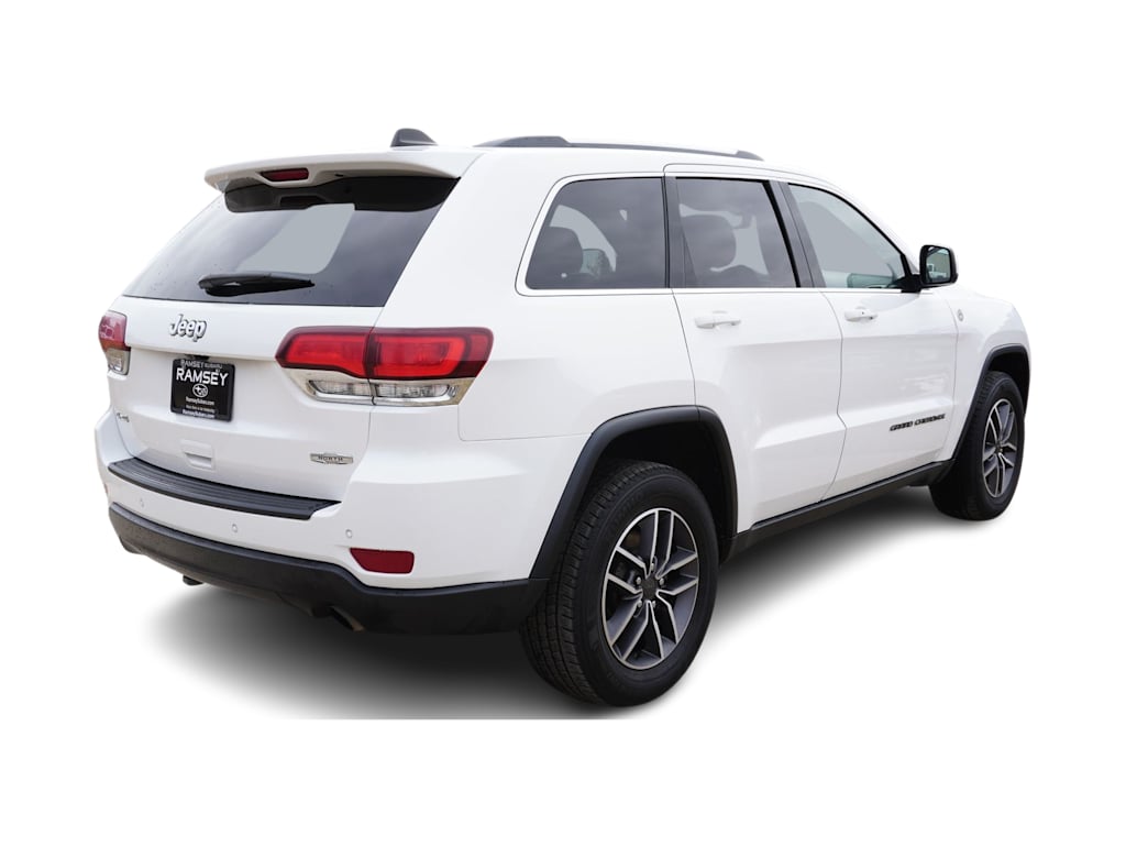 Thumbnail: 2020 Jeep Grand Cherokee - 19
