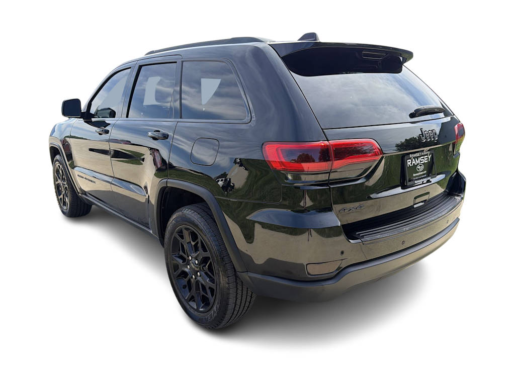 Thumbnail: 2019 Jeep Grand Cherokee - 4