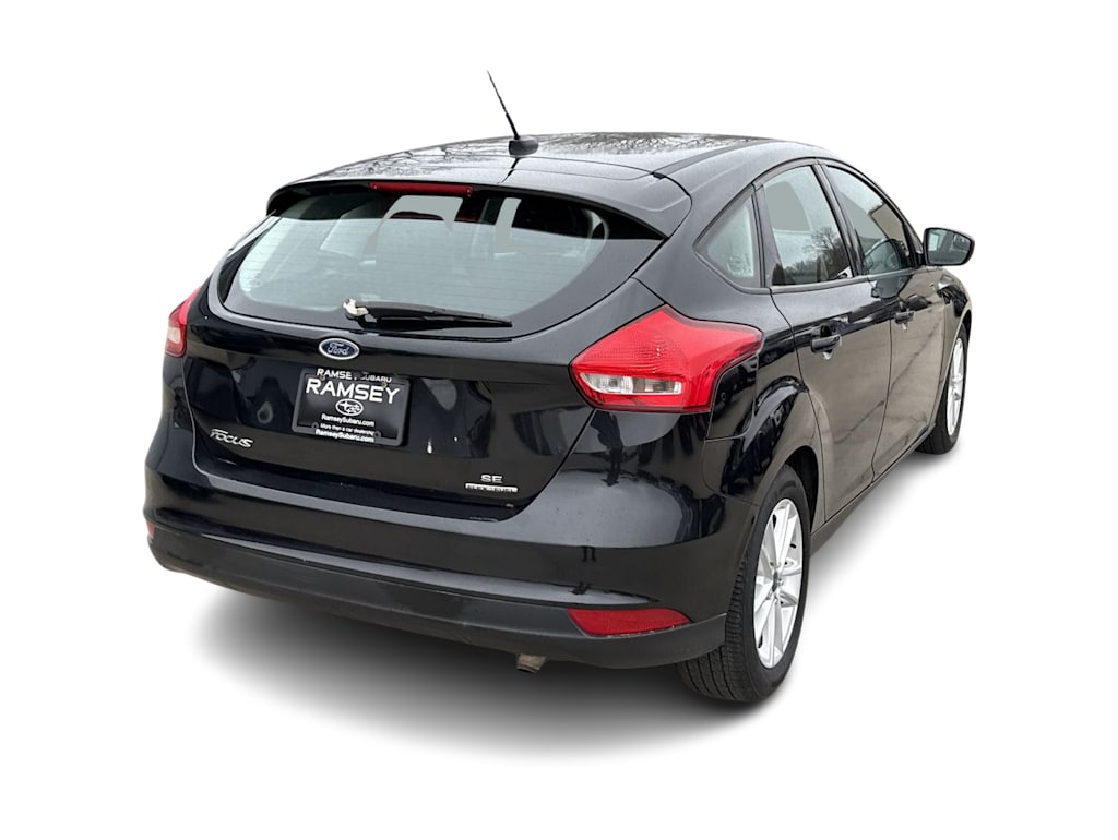 Thumbnail: 2015 Ford Focus - 20