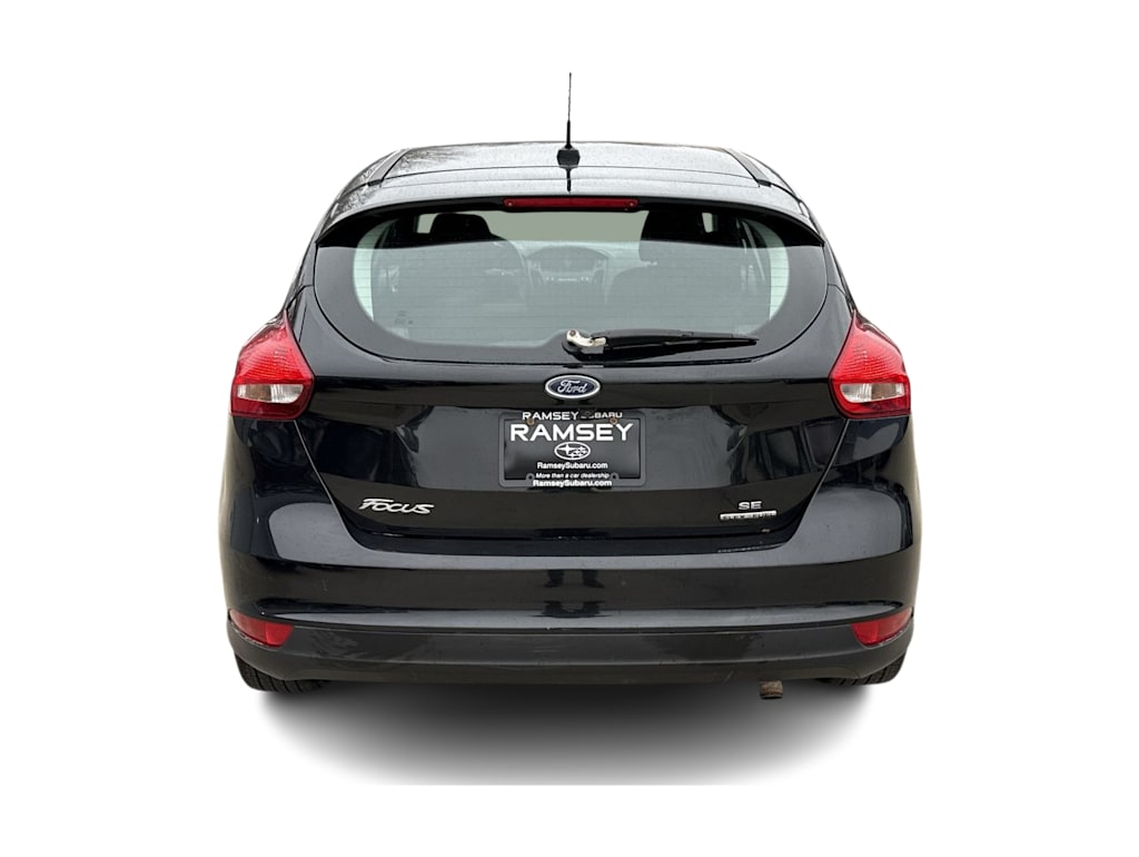 Thumbnail: 2015 Ford Focus - 4