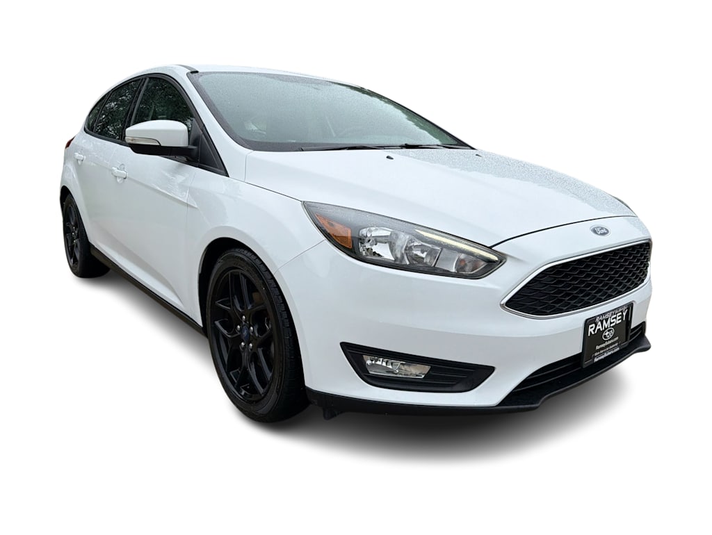 Thumbnail: 2016 Ford Focus - 22