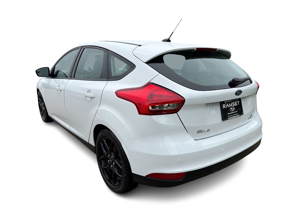 Thumbnail: 2016 Ford Focus - 4