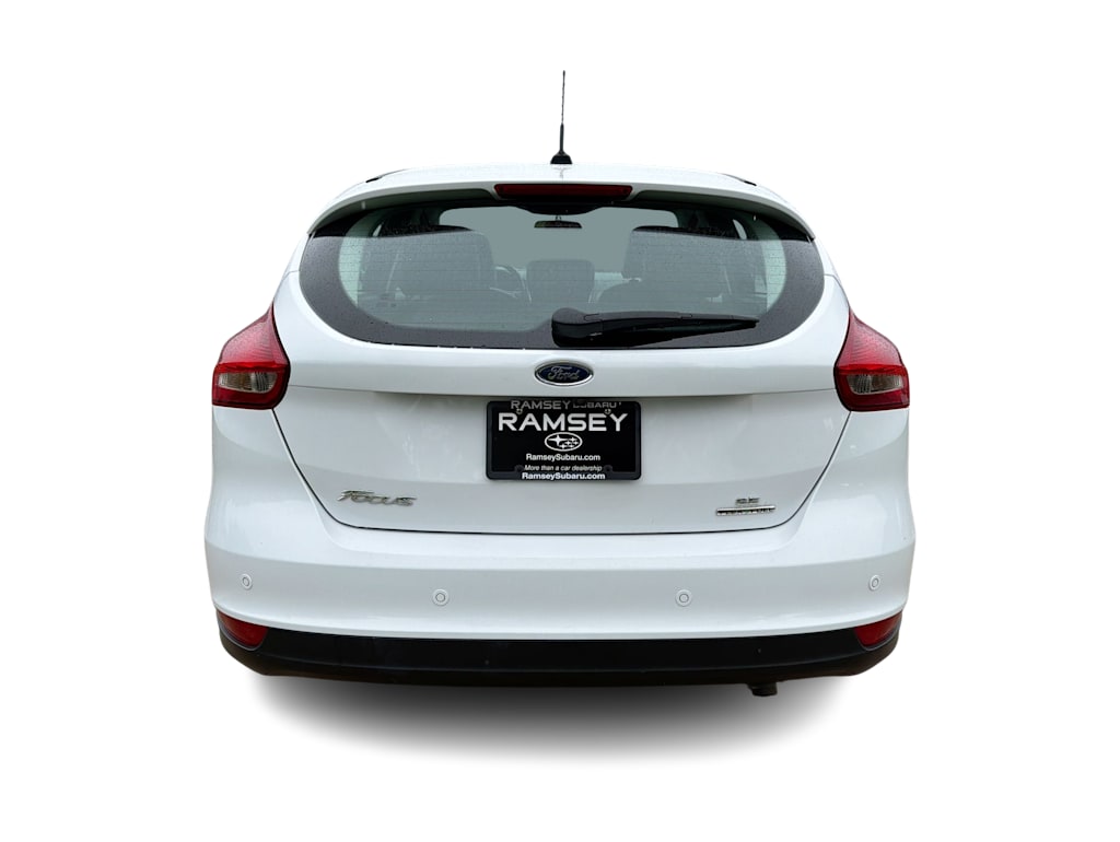 Thumbnail: 2016 Ford Focus - 5