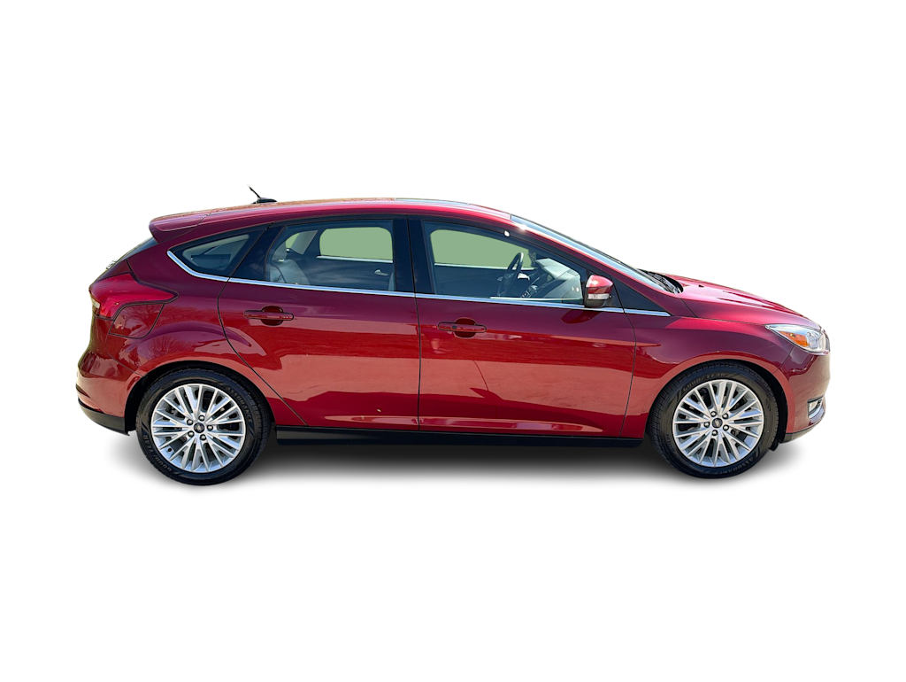 Thumbnail: 2017 Ford Focus - 19