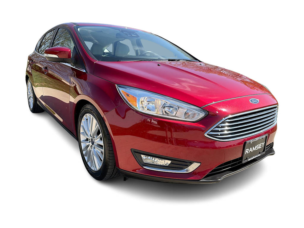 Thumbnail: 2017 Ford Focus - 20