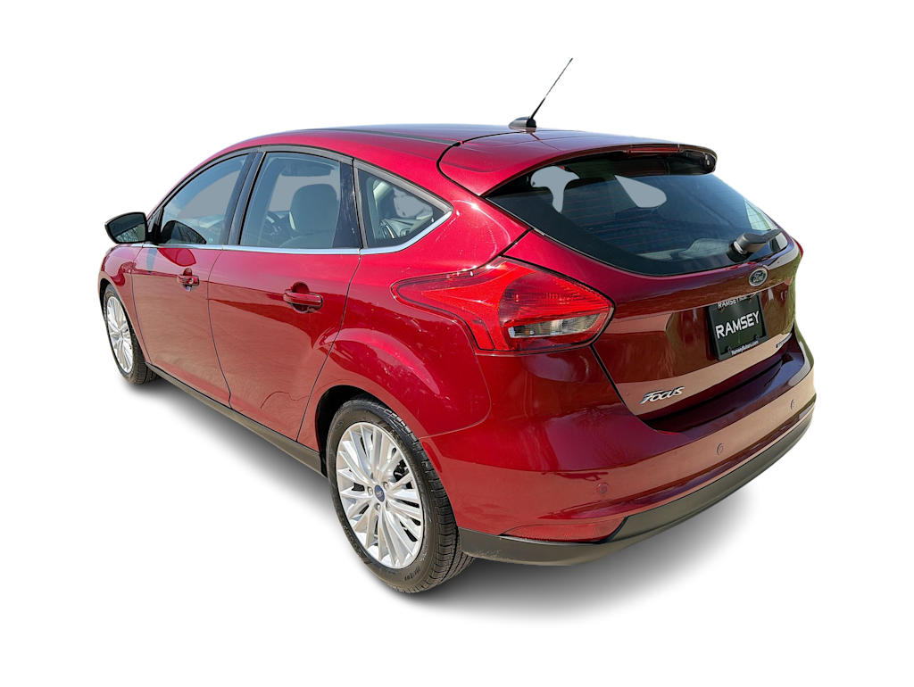 Thumbnail: 2017 Ford Focus - 3