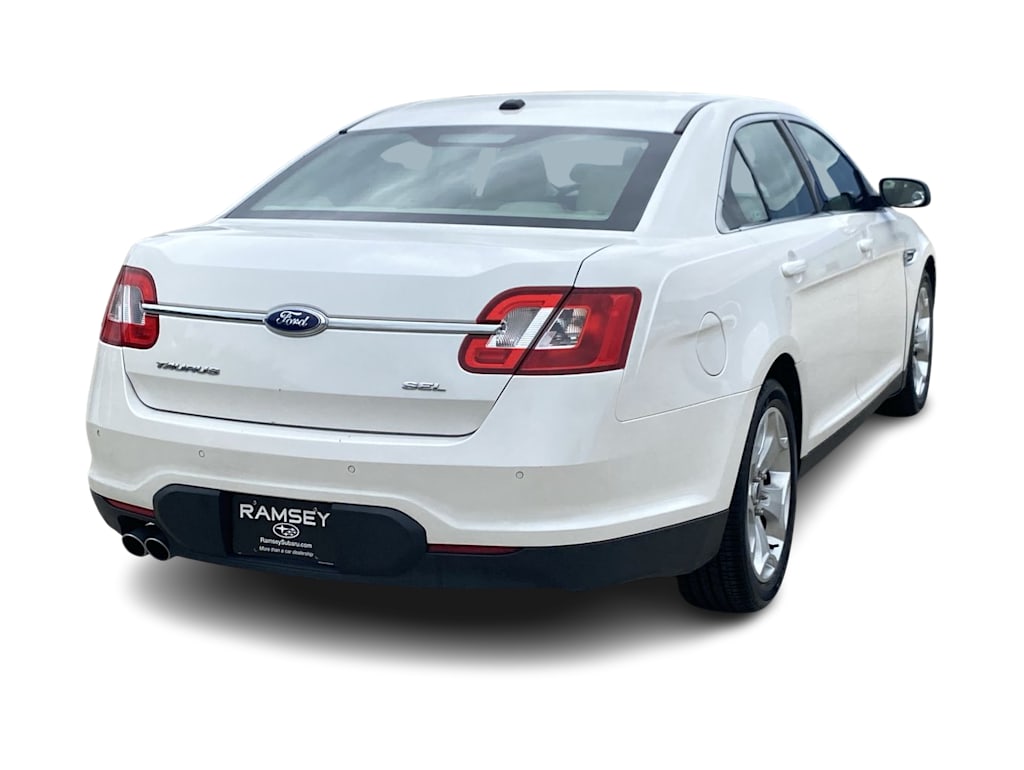 Thumbnail: 2010 Ford Taurus - 21