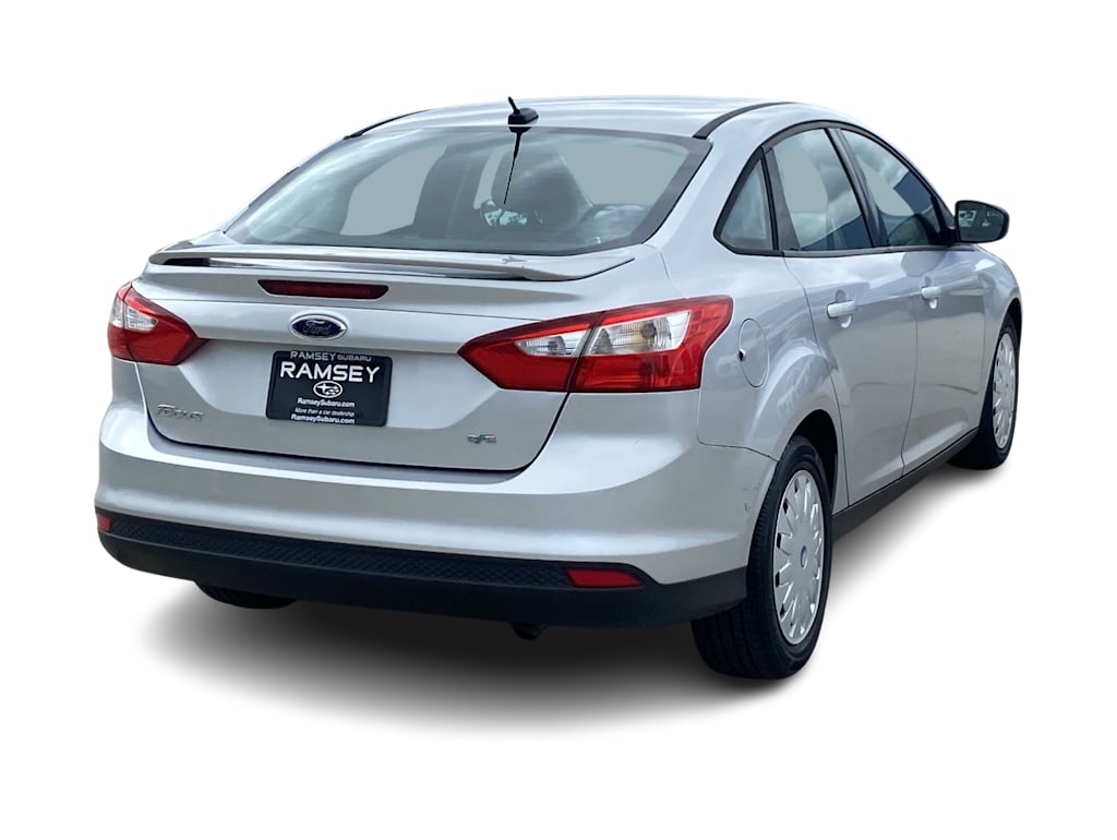 Thumbnail: 2012 Ford Focus - 20