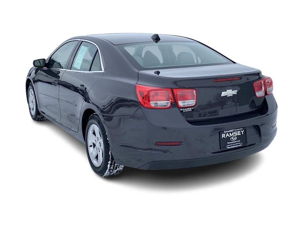 2013 Chevrolet Malibu LS 4