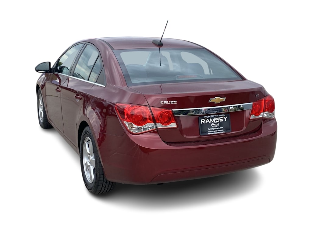 Thumbnail: 2016 Chevrolet Cruze - 3