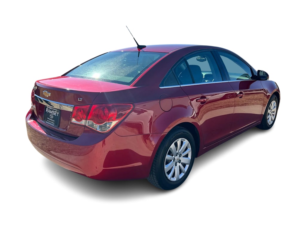 Thumbnail: 2011 Chevrolet Cruze - 15