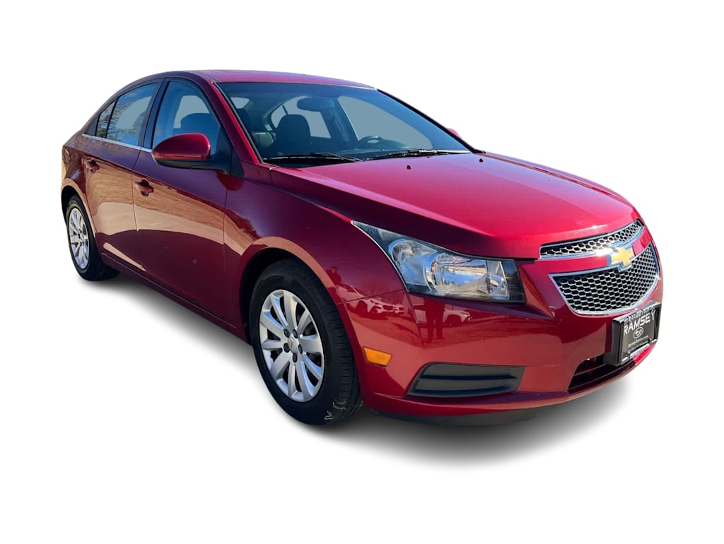 Thumbnail: 2011 Chevrolet Cruze - 17