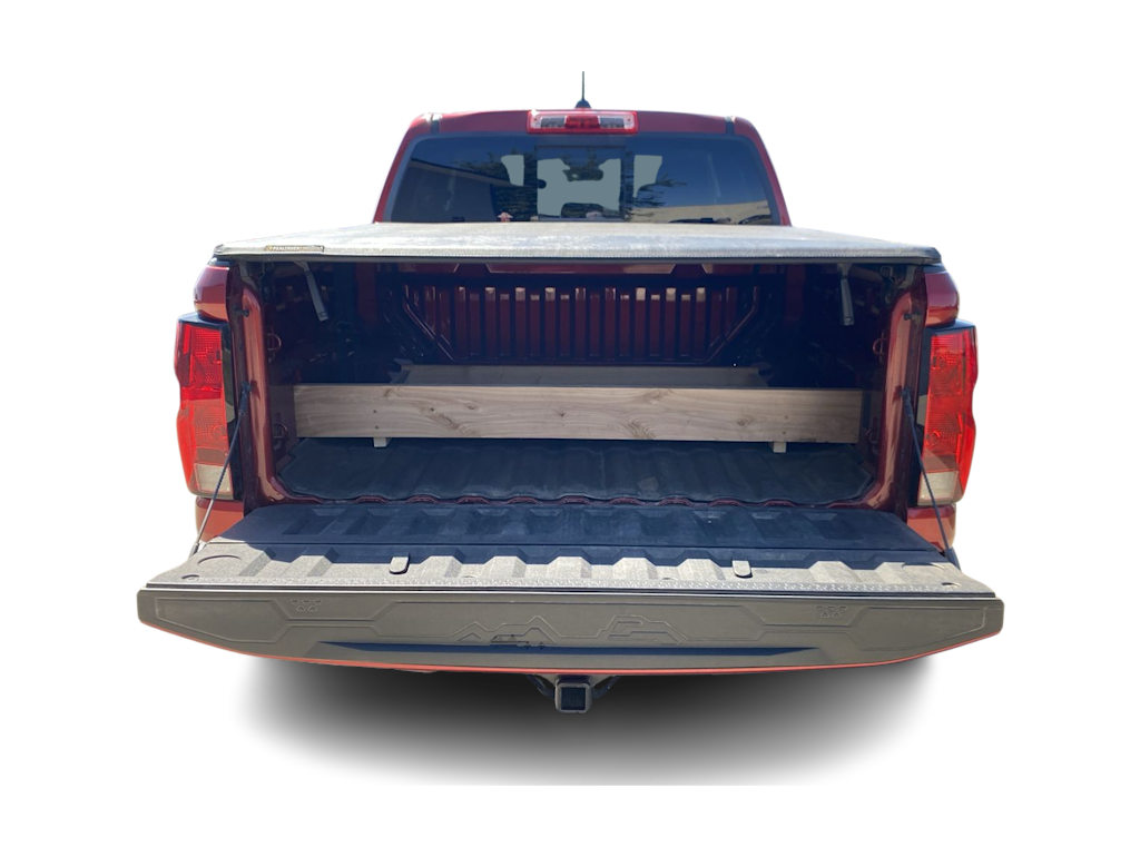Thumbnail: 2024 Chevrolet Colorado - 16