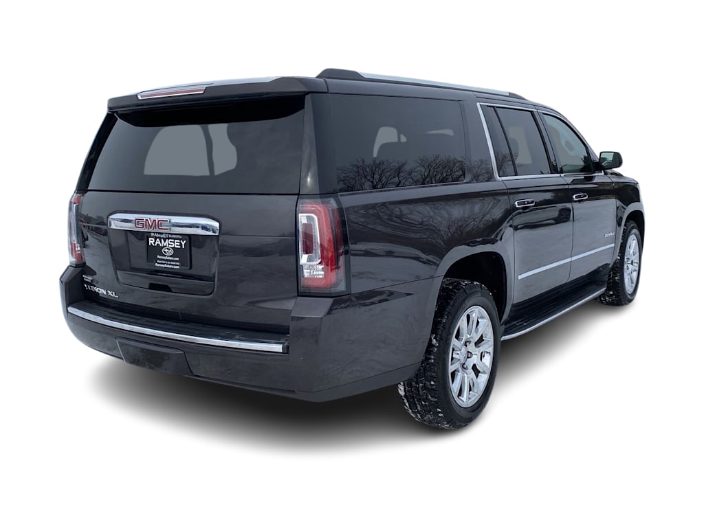 2016 GMC Yukon XL Denali 21