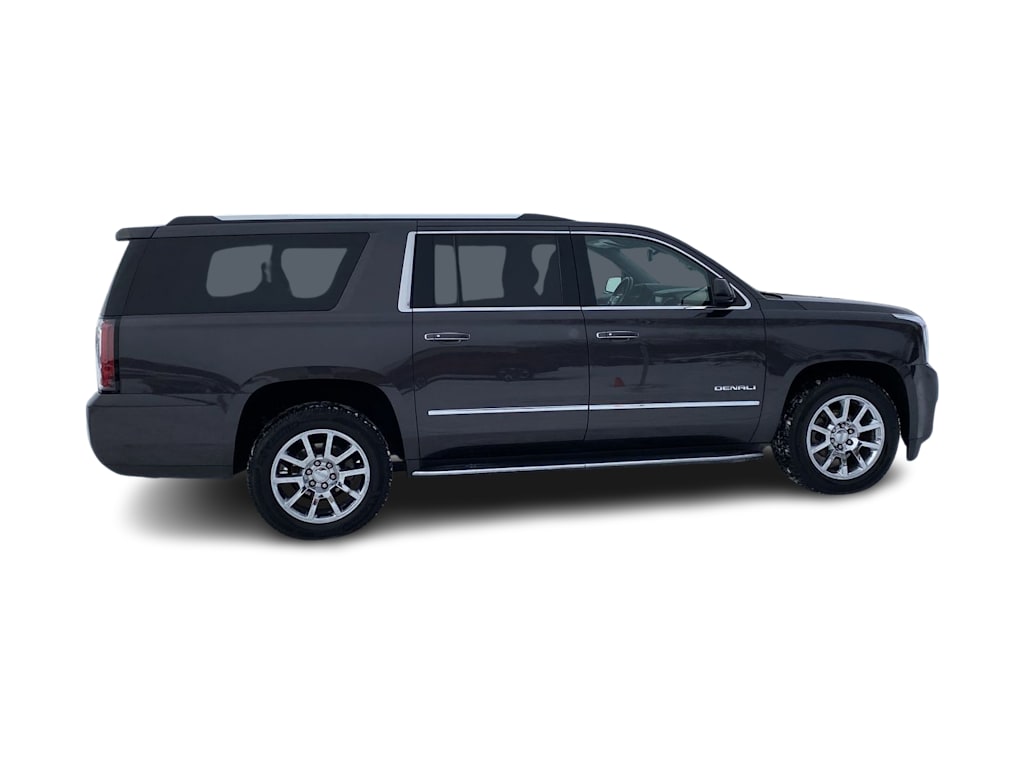 2016 GMC Yukon XL Denali 22