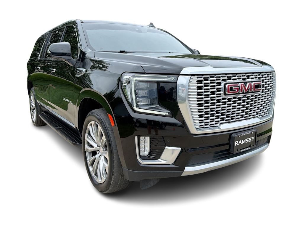 Thumbnail: 2021 GMC Yukon XL - 22