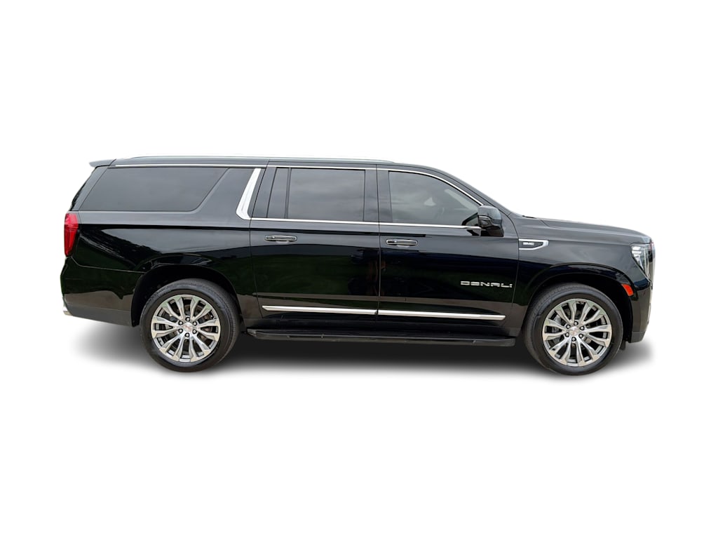 Thumbnail: 2021 GMC Yukon XL - 21