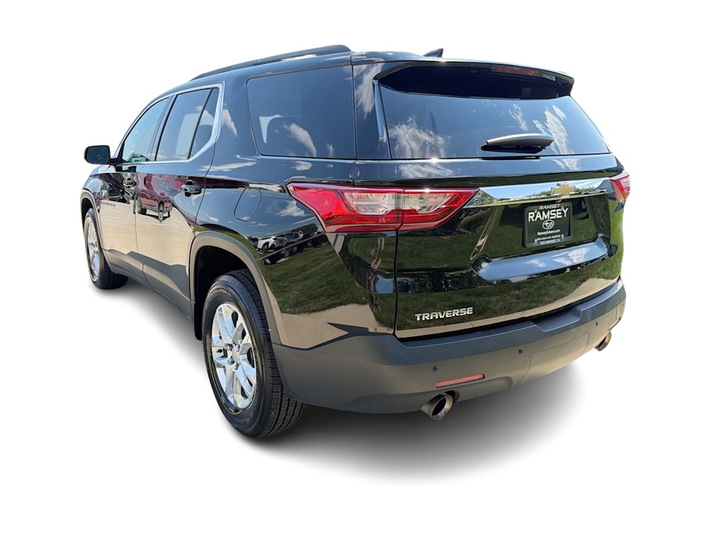 Thumbnail: 2019 Chevrolet Traverse - 3