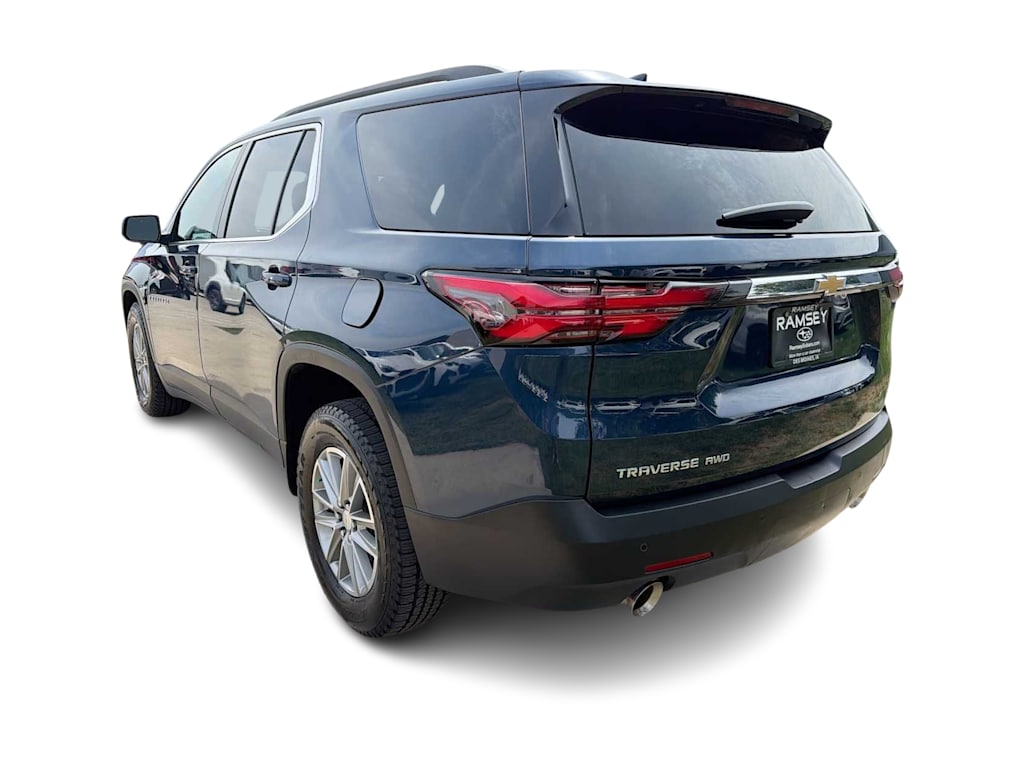 Thumbnail: 2023 Chevrolet Traverse - 3