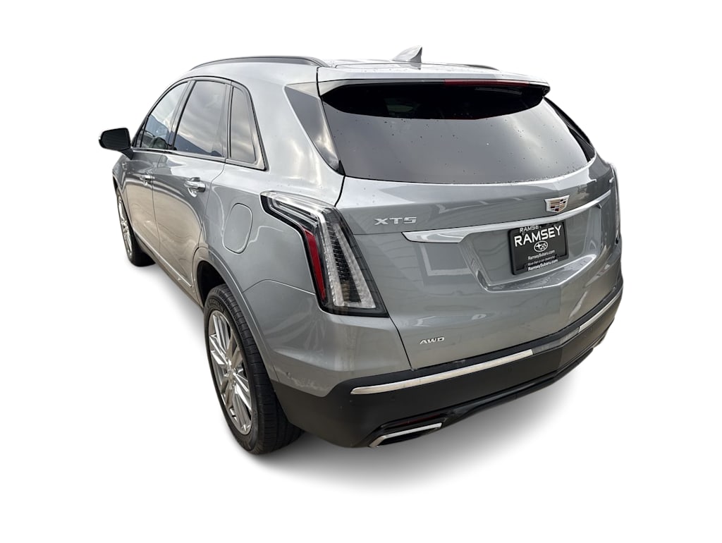 Thumbnail: 2023 Cadillac XT5 - 2