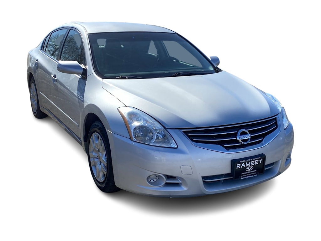 2012 Nissan Altima S 23