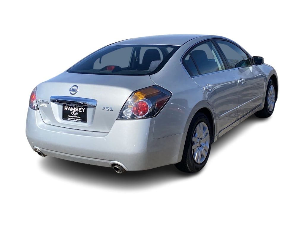 2012 Nissan Altima S 21