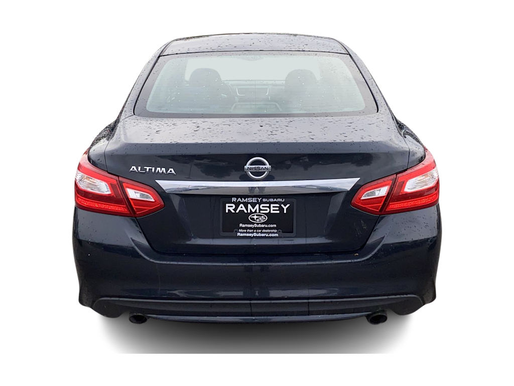 Thumbnail: 2016 Nissan Altima - 3