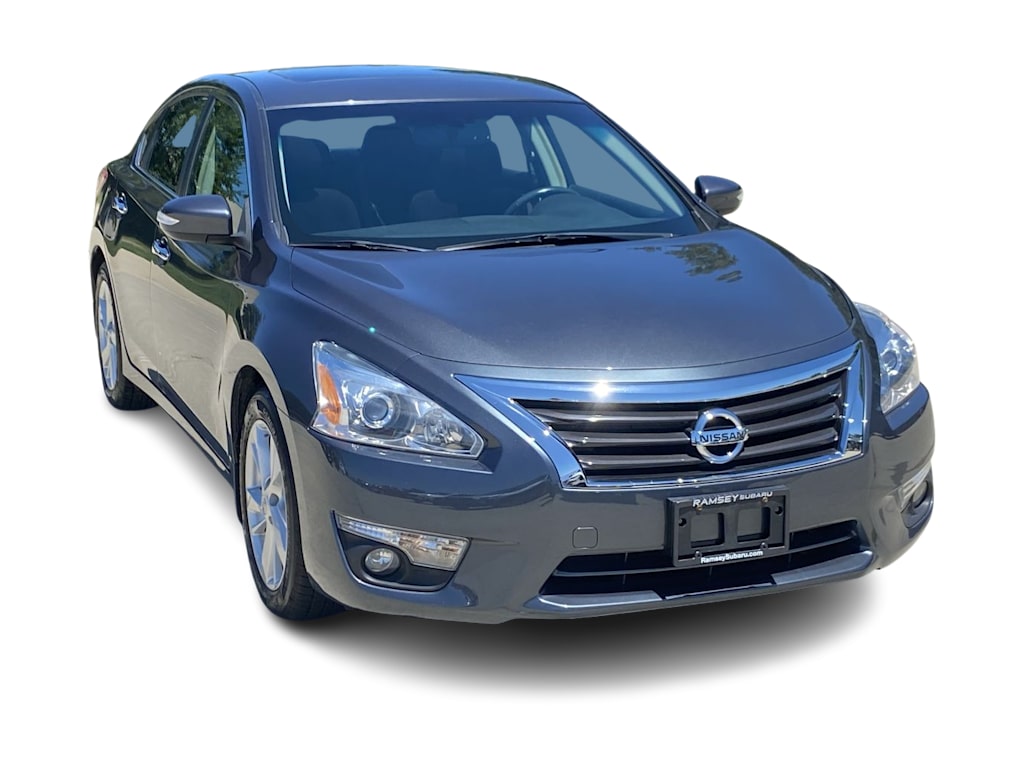 Thumbnail: 2013 Nissan Altima - 22