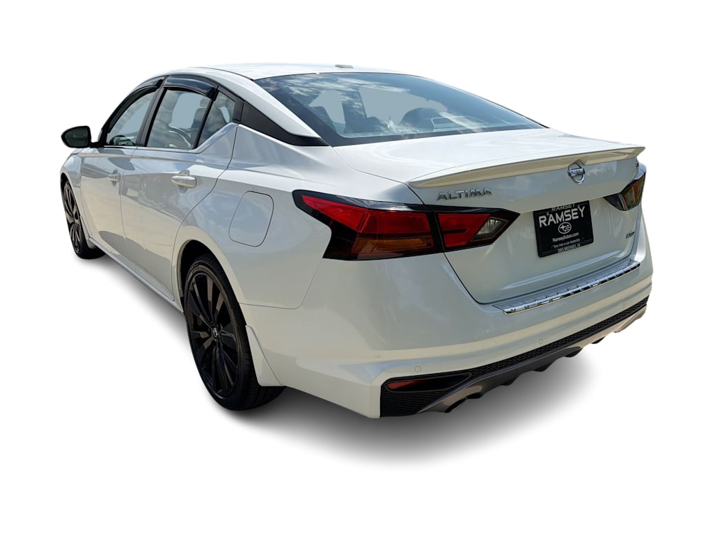 Thumbnail: 2020 Nissan Altima - 4