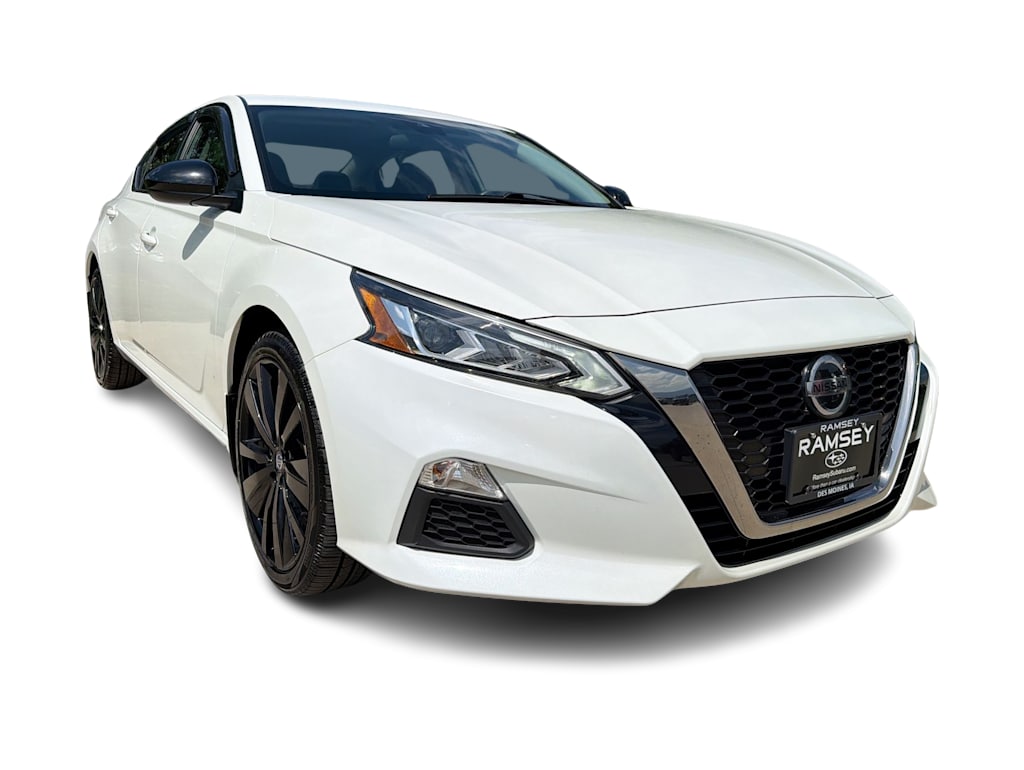 Thumbnail: 2020 Nissan Altima - 22