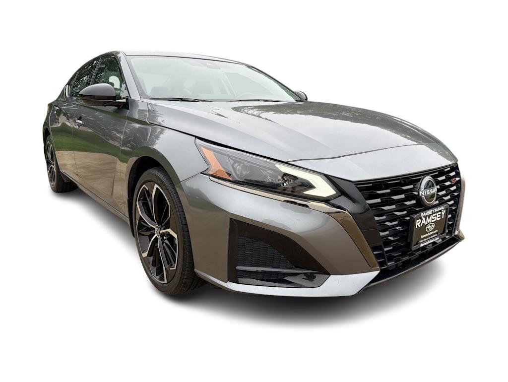 Thumbnail: 2023 Nissan Altima - 22