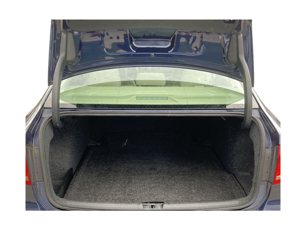 2015 Volkswagen Passat SE 17