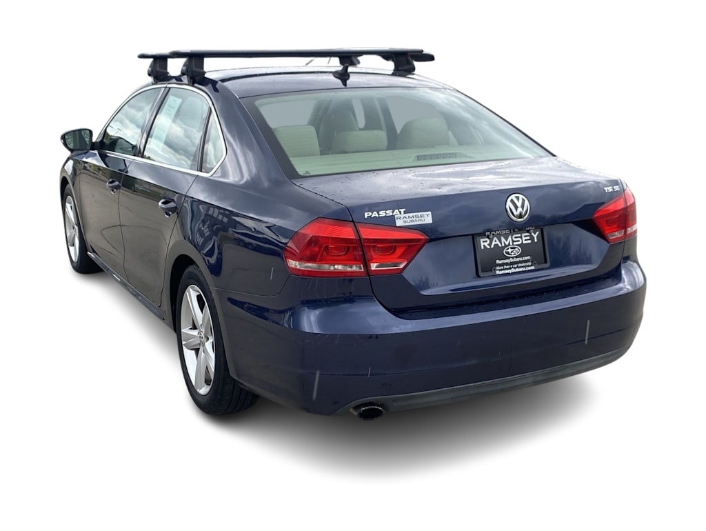 2015 Volkswagen Passat SE 4