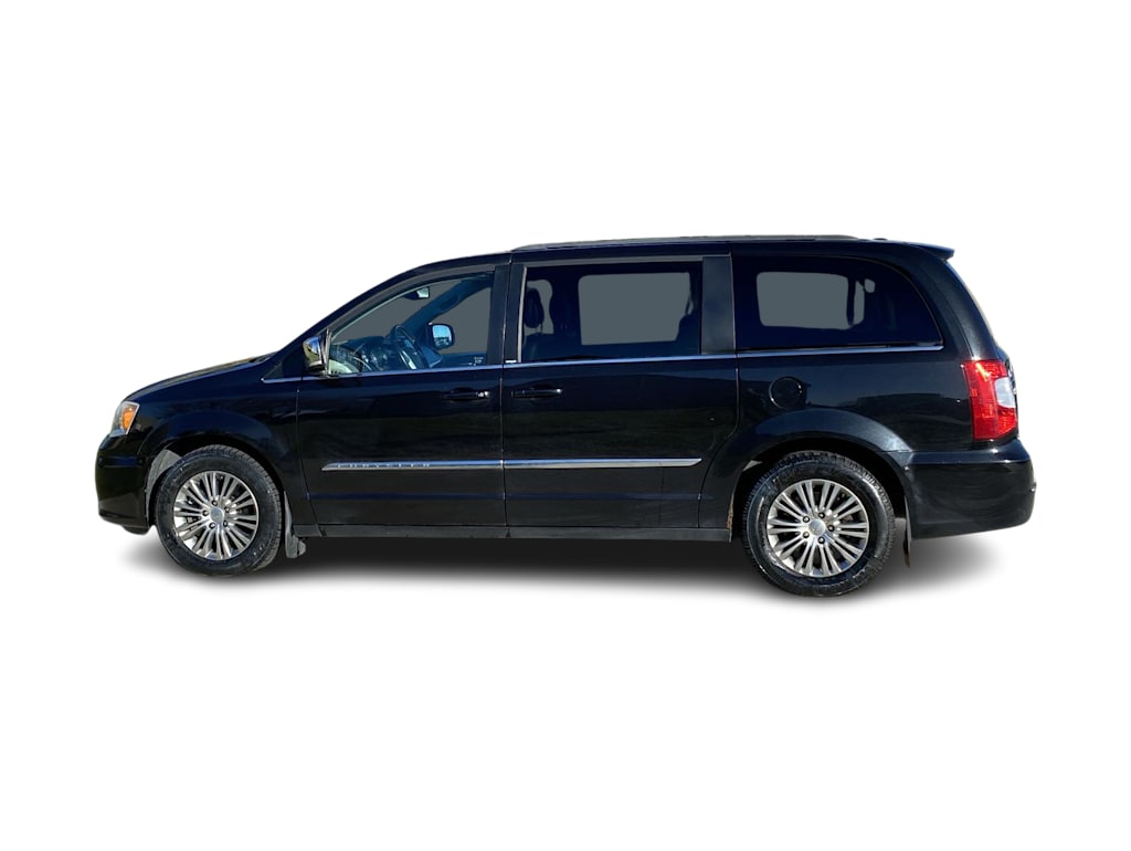 2014 Chrysler Town & Country Touring 3