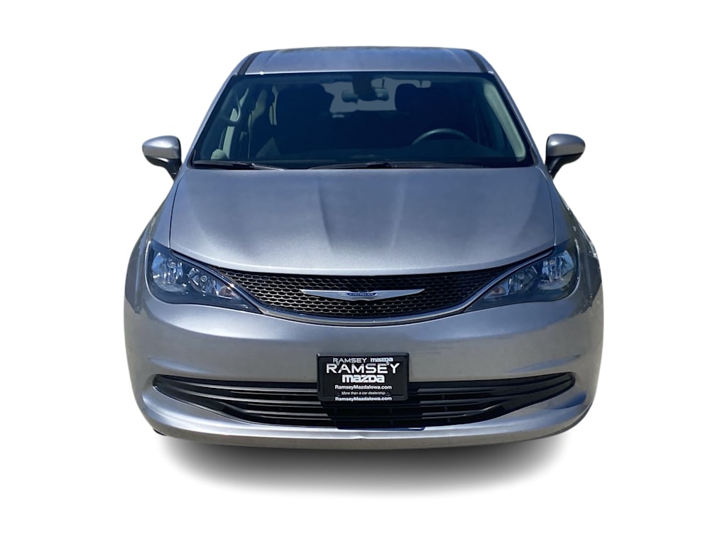 2018 Chrysler Pacifica LX 23