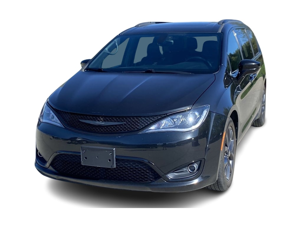 2018 Chrysler Pacifica  5