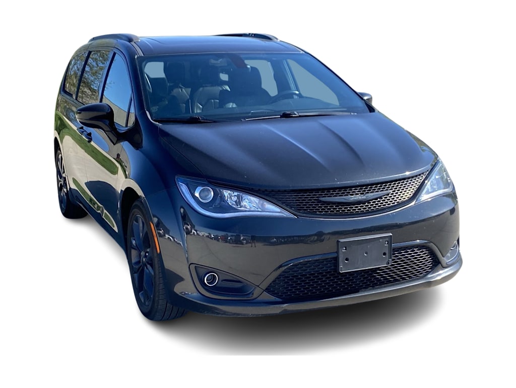 2018 Chrysler Pacifica  20