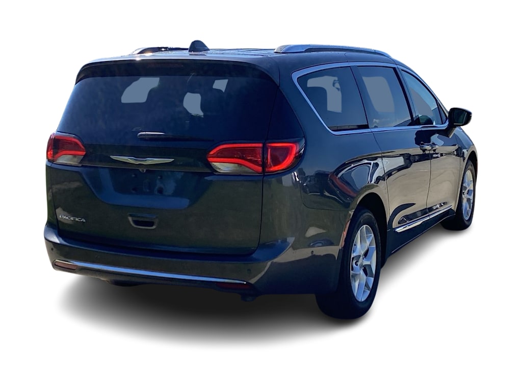 Thumbnail: 2020 Chrysler Pacifica - 20