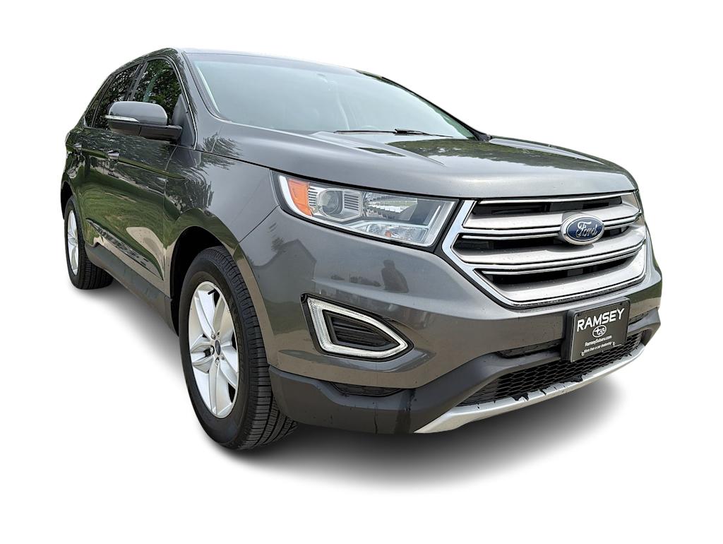 Thumbnail: 2016 Ford Edge - 21
