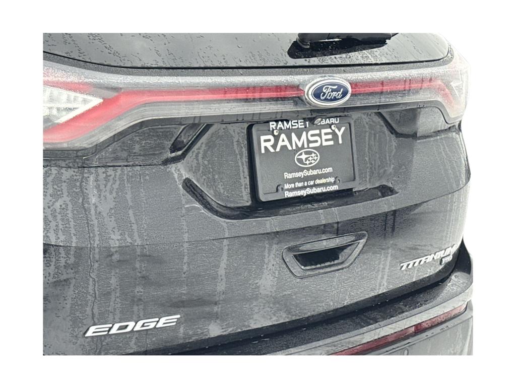 Thumbnail: 2018 Ford Edge - 23