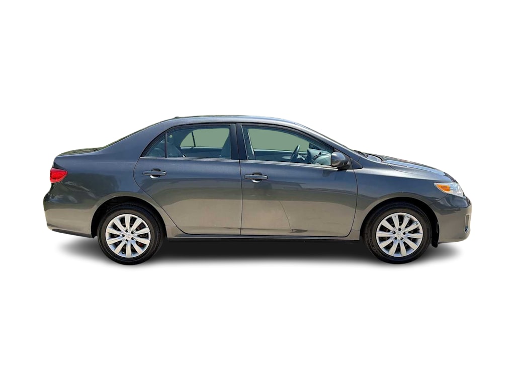 Thumbnail: 2013 Toyota Corolla - 21