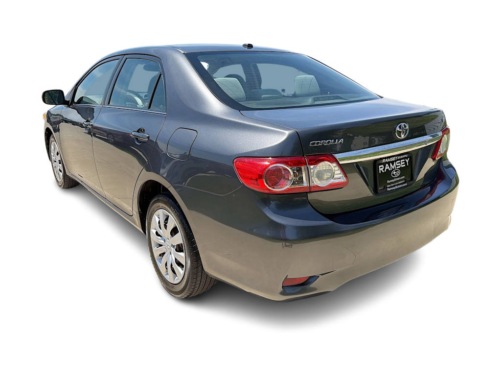 Thumbnail: 2013 Toyota Corolla - 4