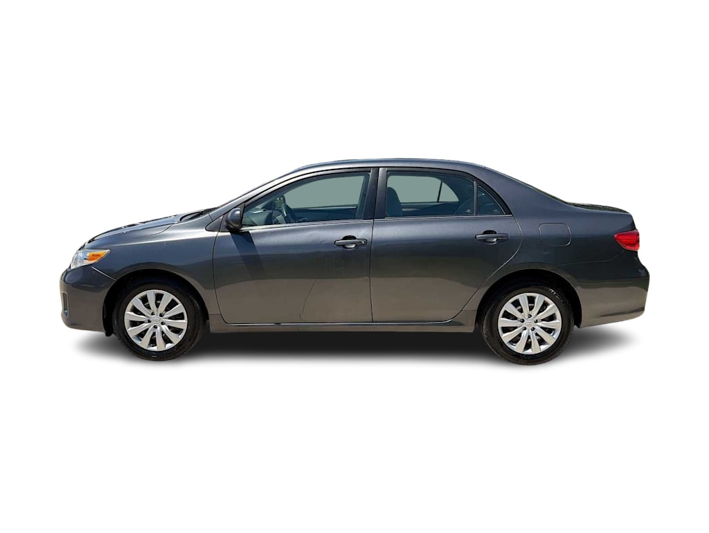 Thumbnail: 2013 Toyota Corolla - 3