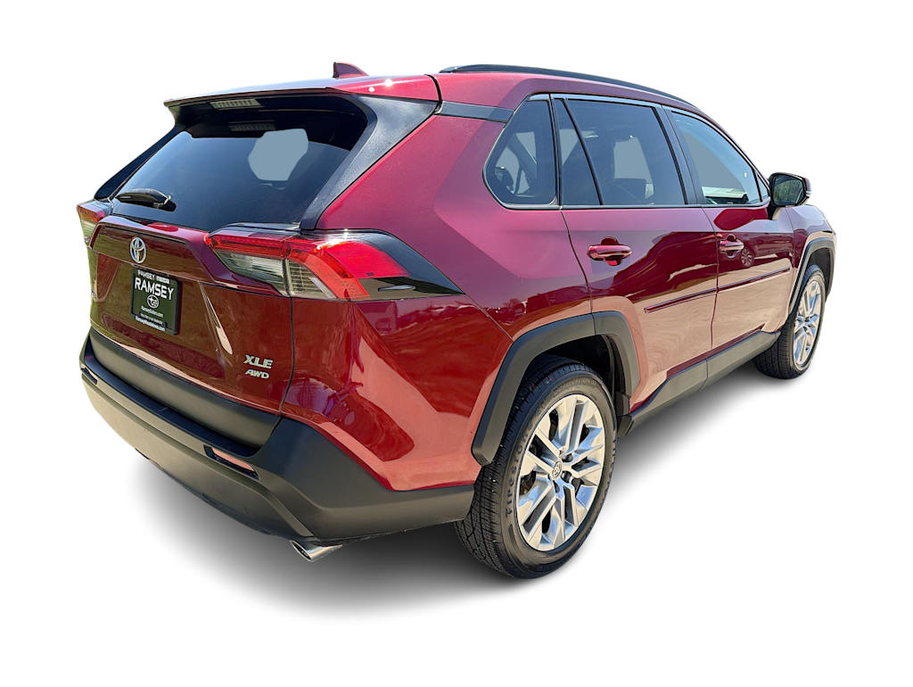 Thumbnail: 2021 Toyota RAV4 - 20