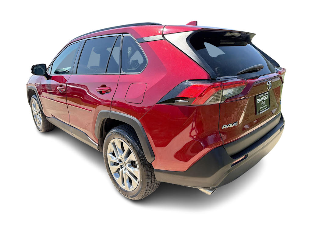 Thumbnail: 2021 Toyota RAV4 - 4