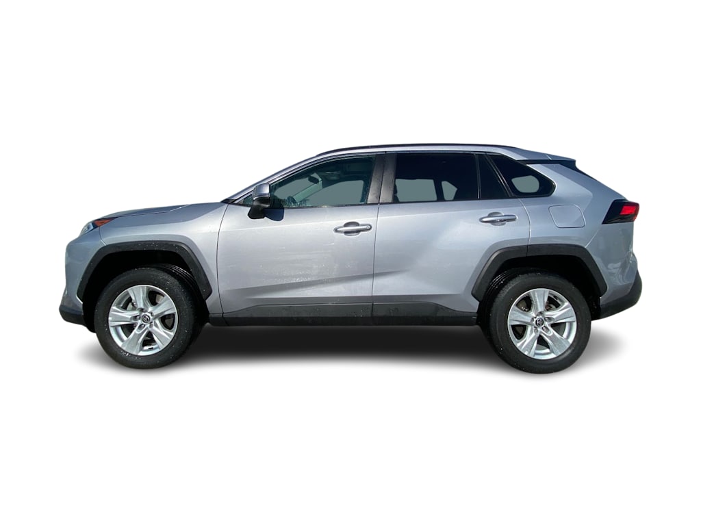Thumbnail: 2021 Toyota RAV4 - 3